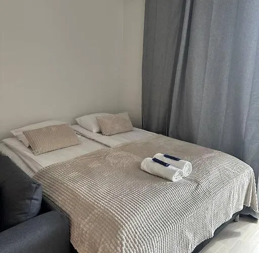 New Stunning In The Center